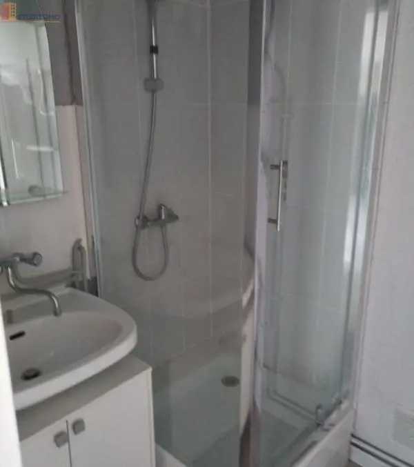 Studio 27m² Troyes centre - Parking privatif - Photo 2
