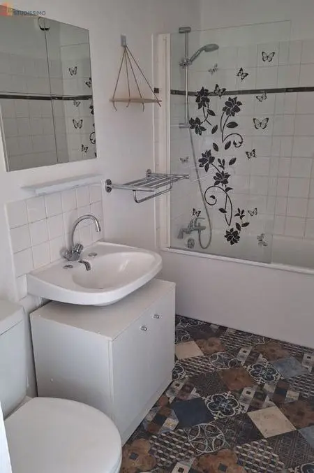 Studio 28m² Saint-Julien-les-Villas - Meublé, proche écoles - Photo 1