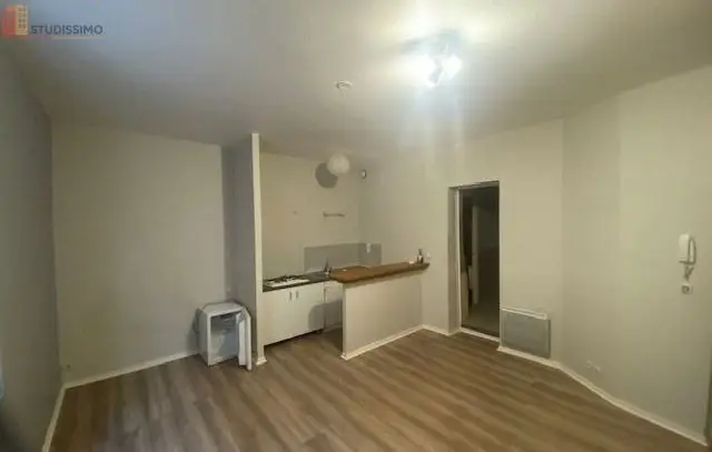 Studio 24m² Villefranche-de-Rouergue - 1er étage, DPE D - Photo 2