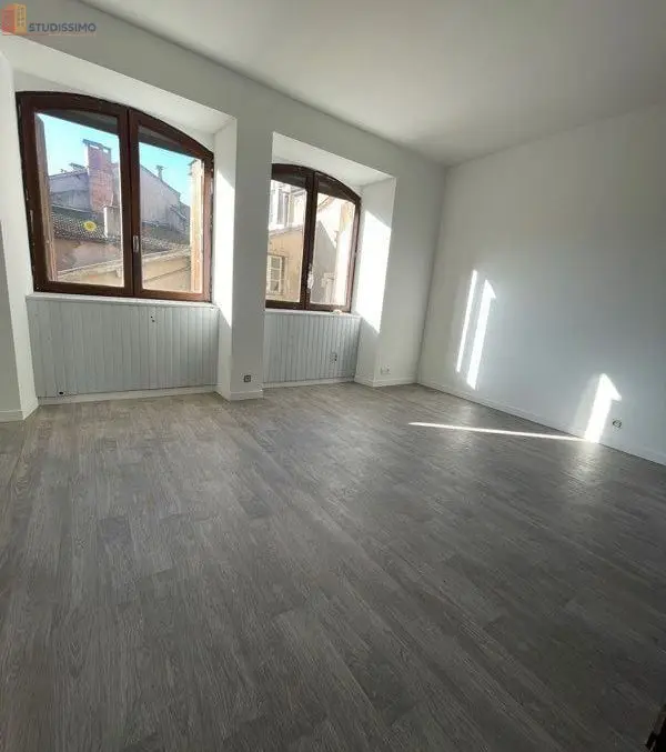 Studio 29m² Villefranche-de-Rouergue - Grand, cuisine ouverte - Photo 2