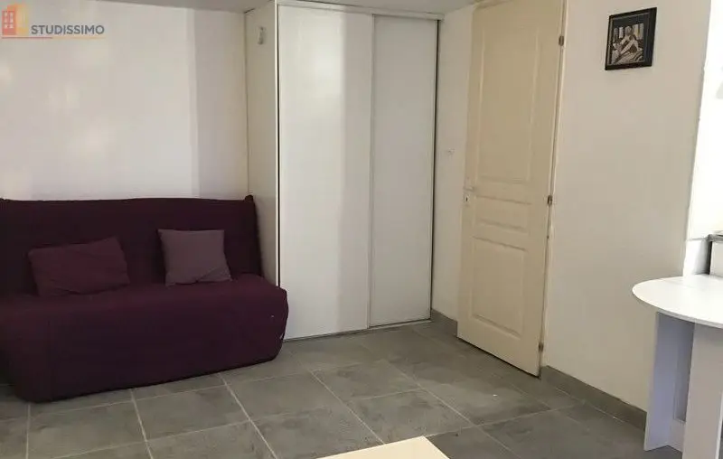 Studio meublé 22m² Aix-en-Provence 13100 - Parking - Photo 1