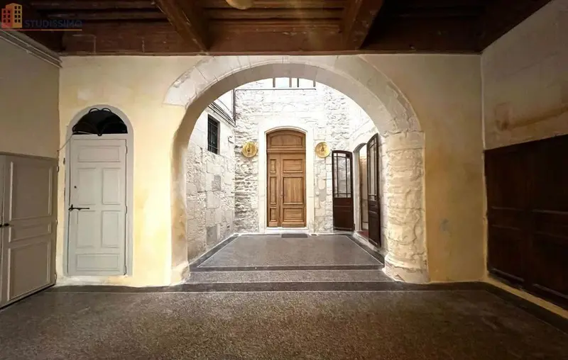 Studio meublé 44m² Arles - Spacieux, DPE D - Photo 2