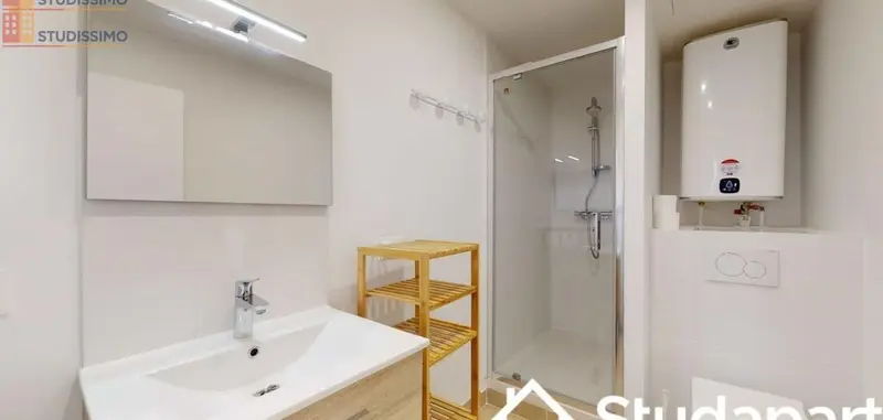 Studio meublé 15m² Marseille 6e - Lumineux, 4e étage - Photo 3