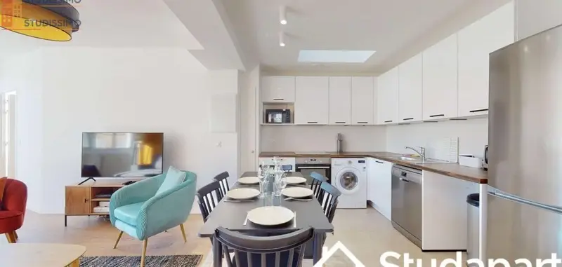 Studio meublé 15m² Marseille 6e - Lumineux, 4e étage - Photo 2