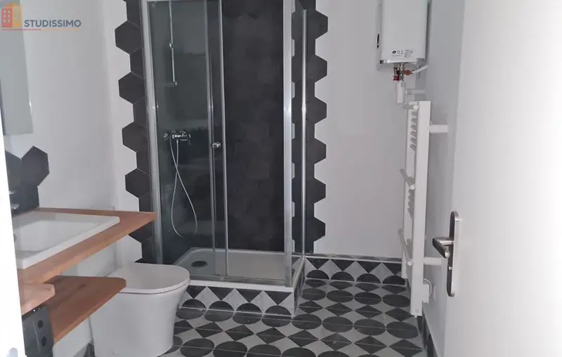 Studio 78m² Marseille 1er - lumineux, proche transports - Photo 4