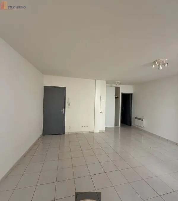 Studio 31m² Aubagne - Lumineux, 2ème étage - Photo 2