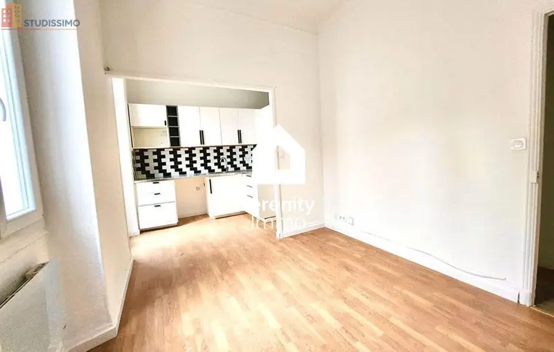 Studio 24m² Marseille 1er - Lumineux, étage 1/4 - Photo 2