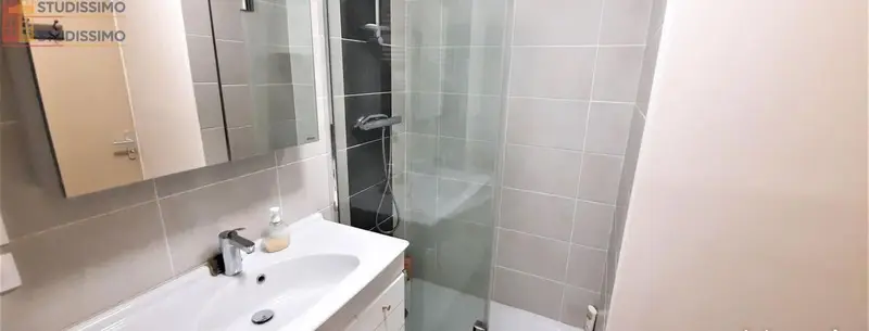 Studio meublé 27m² Marseille 6e - Lumineux, étage élevé - Photo 3