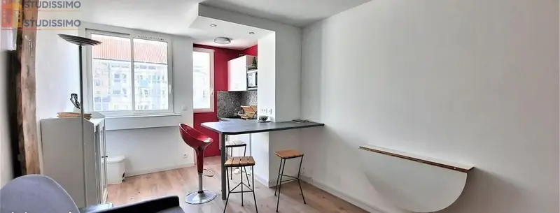 Studio meublé 27m² Marseille 6e - Lumineux, étage élevé - Photo 2