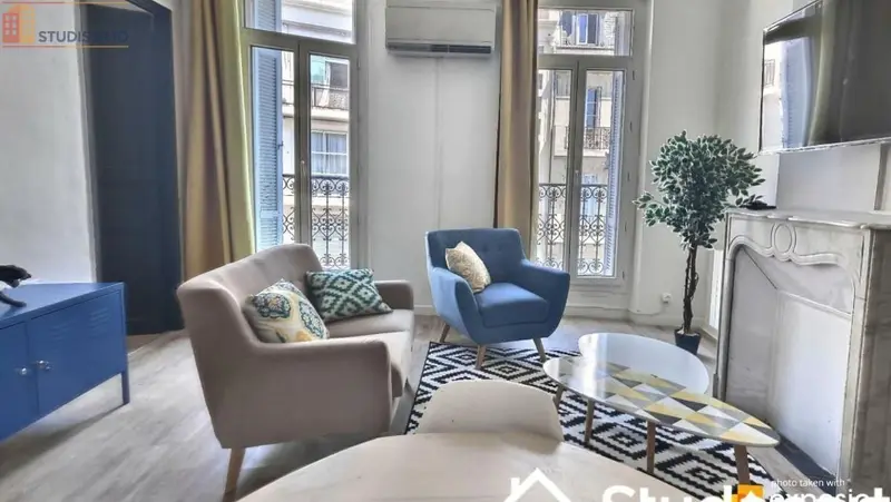 Studio meublé 8m² Marseille 1er - Calme, 4e étage - Photo 3