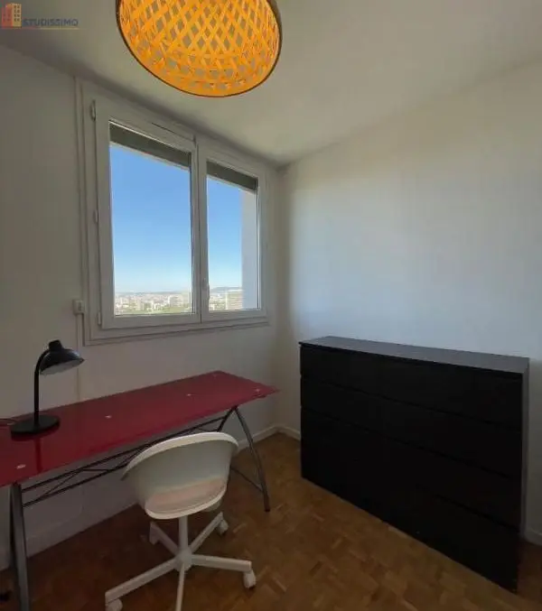 Studio 9m² Marseille 9e - Meublé, étage élevé - Photo 2