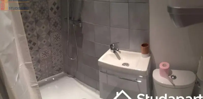 Studio meublé 20m² Marseille 2e - Lumineux, proche commerces - Photo 3