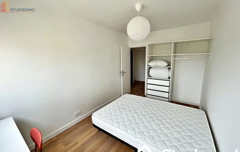 Studio meublé 10m² Marseille 6e - Lumineux, 8e étage - Photo 2
