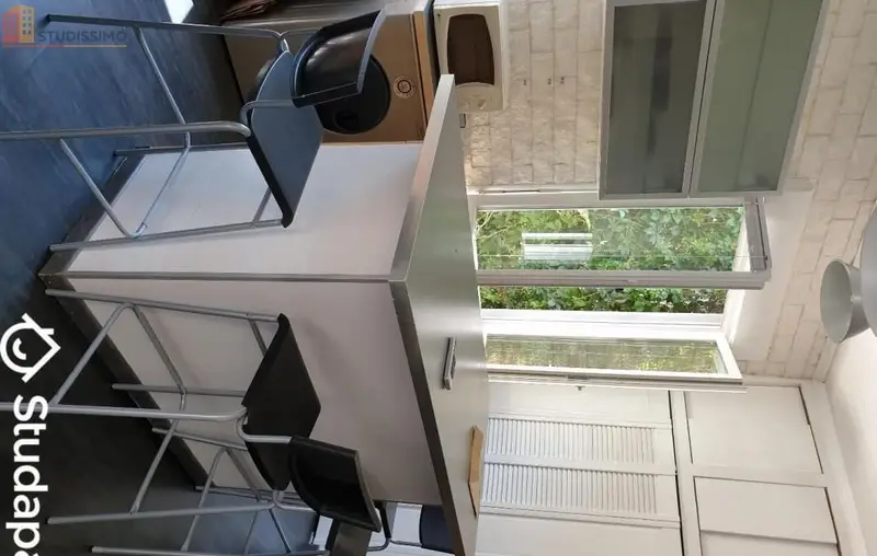 Studio meublé 24m² Marseille 6e - Meublé, 1er étage - Photo 2