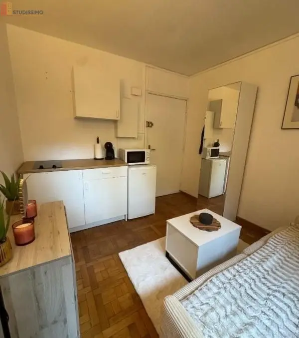 Studio meublé 12m² Marseille 8e - Meublé, 1er étage - Photo 3