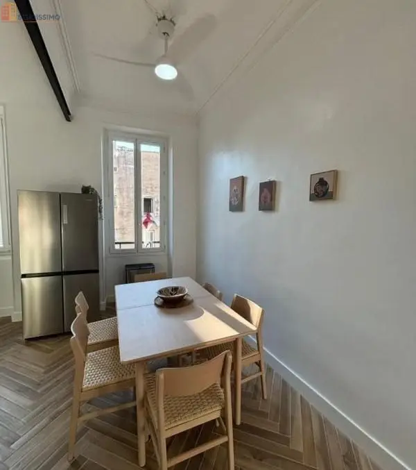 Studio meublé 23m² Marseille 6e - Lumineux, meublé - Photo 3