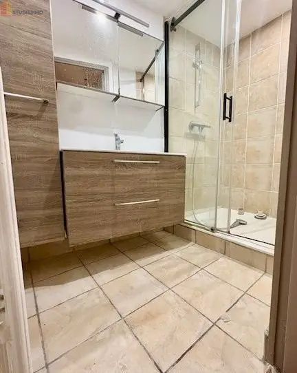 Studio meublé 10m² Marseille 6e - Meublé, 2e étage - Photo 4