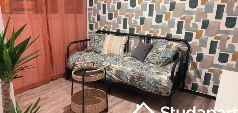 Studio meublé 10m² Marseille 9e - Lumineux, en étage élevé - Photo 2