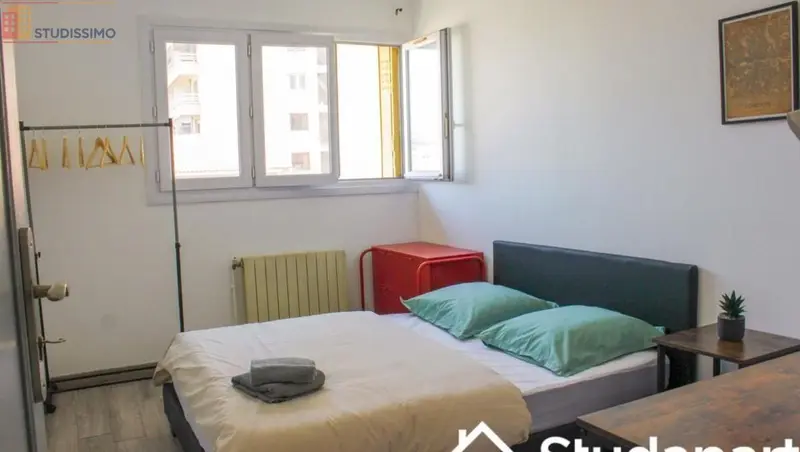 Studio meublé 10m² Marseille 3e - Calme, lumineux - Photo 2
