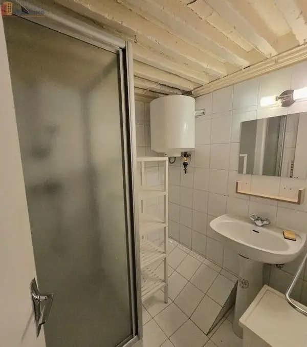 Studio meublé 27m² Aix-en-Provence 13090 - Meublé, Étage 1/4 - Photo 4