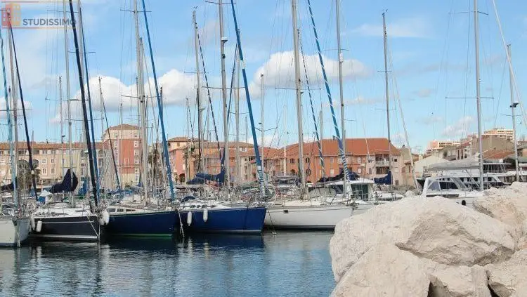 Studio meublé 12m² Martigues - Centre-ville, équipé - Photo 6