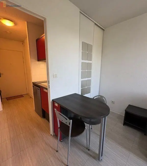 Studio meublé 19m² Aix-en-Provence 13090 - Balcon, parking - Photo 1