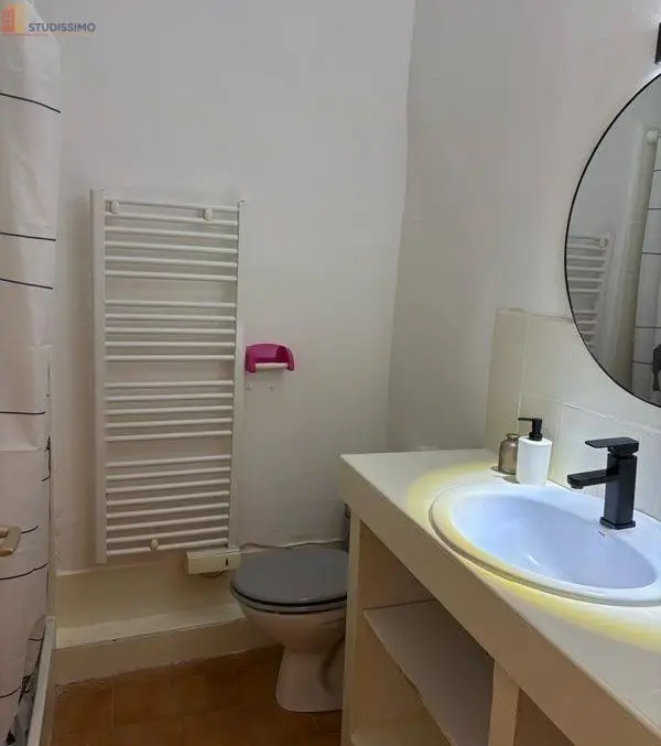 Studio meublé 24m² Aix-en-Provence - Hyper centre, calme - Photo 2