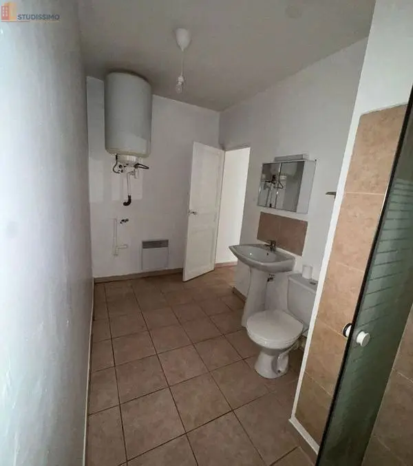 Studio 40m² Marignane 13700 - Photo 2