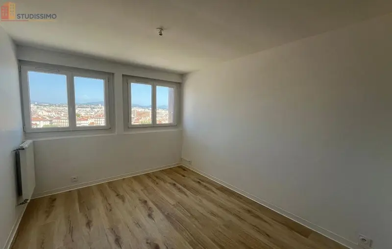 Studio 19m² Marseille 6e - Étage élevé, vue dégagée - Photo 5