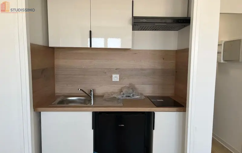 Studio 19m² Marseille 6e - Étage élevé, vue dégagée - Photo 7