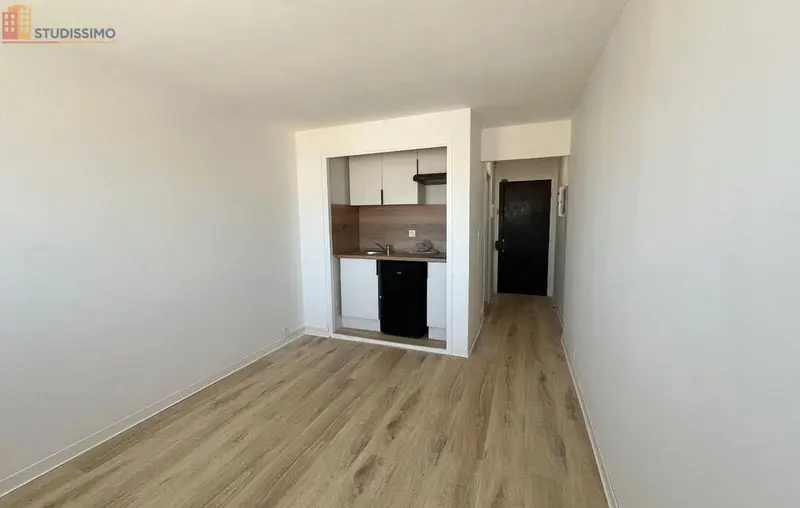 Studio 19m² Marseille 6e - Étage élevé, vue dégagée - Photo 6