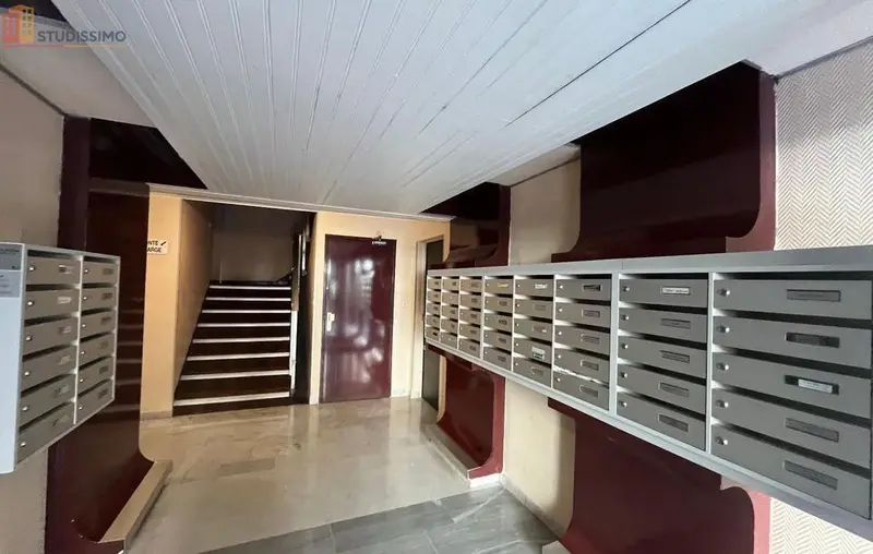 Studio 19m² Marseille 6e - Étage élevé, vue dégagée - Photo 3
