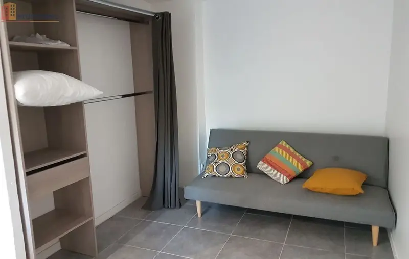 Studio 25m² Grans - Meublé, au cœur du village - Photo 1