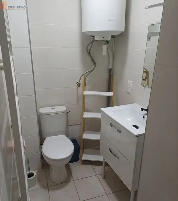 Studio meublé 20m² Narbonne 11100 - Rénové, lumineux - Photo 2