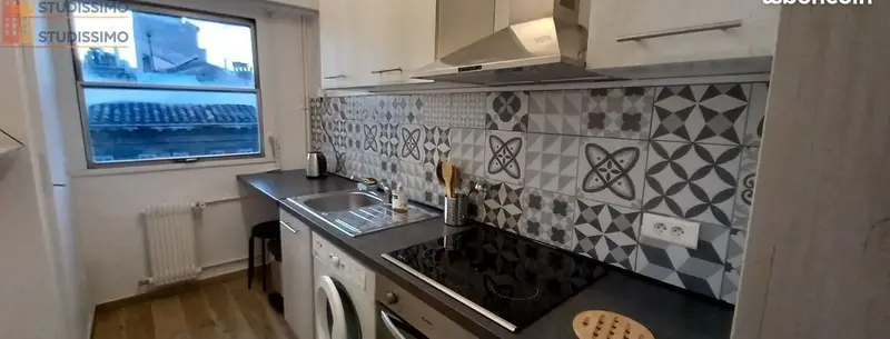 Studio 30m² Marseille 6e - Étage élevé, DPE D - Photo 4