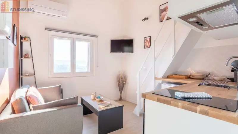 Studio meublé 12m² Gardanne - Atypique, lumineux - Photo 1