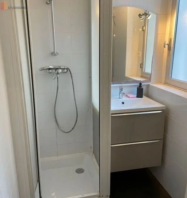 Studio meublé 16m² Marseille 8e - Piscine, calme - Photo 2