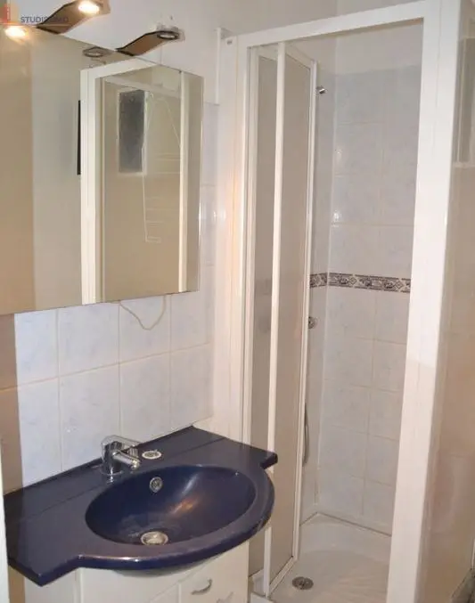 Studio meublé 18m² Aix-en-Provence 13090 - Parking individuel - Photo 2