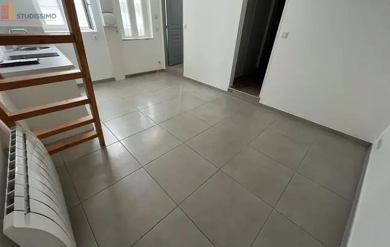 Studio 21m² Grans - Coeur du village - Photo 1