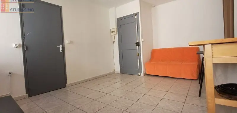 Studio meublé 20m² Narbonne 11100 - Meublé, 2e étage - Photo 3