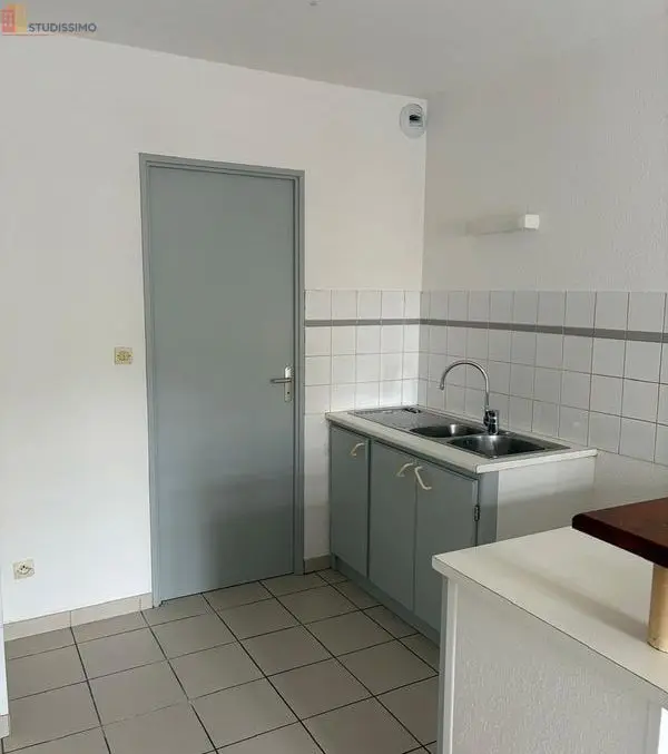 Studio 20m² Lézignan-Corbières centre-ville - Repeint - Photo 1