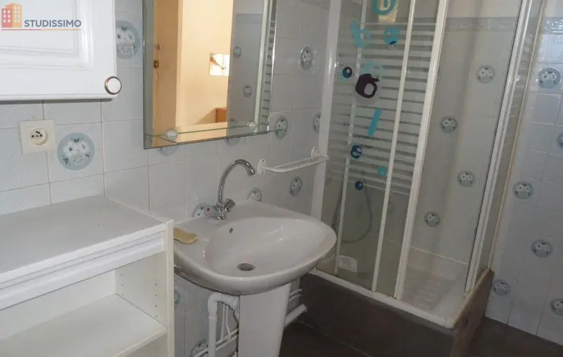 Studio meublé 30m² Narbonne 11100 - Meublé, 2e étage - Photo 1