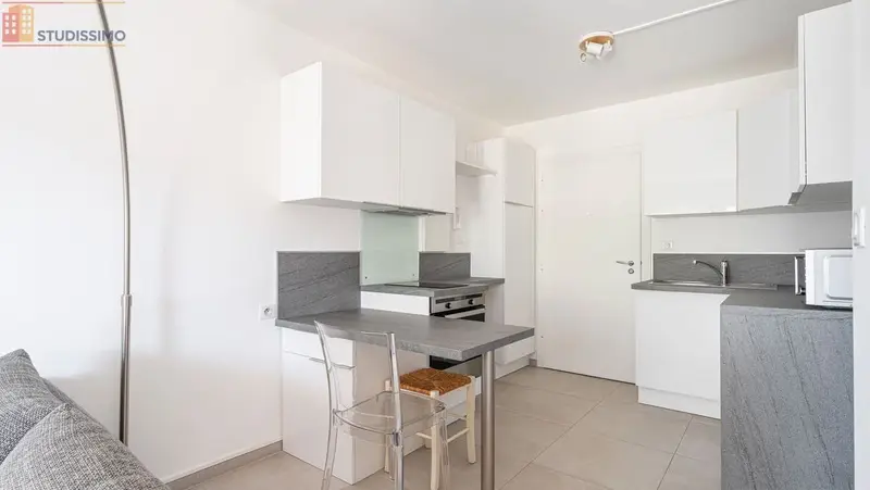 Studio meublé 30m² Marseille 6e - Terrasse, lumineux - Photo 5