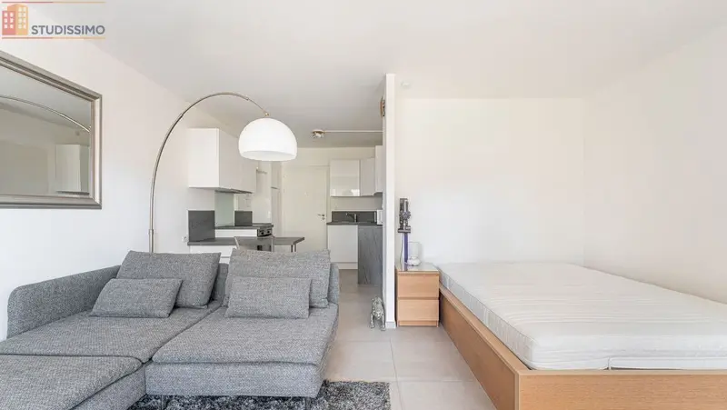 Studio meublé 30m² Marseille 6e - Terrasse, lumineux - Photo 3