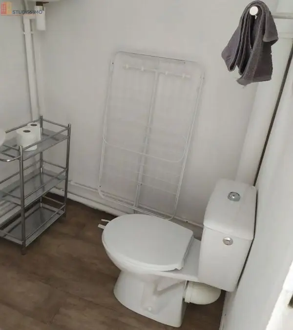 Studio meublé 22m² Caen centre - Calme, centre ancien - Photo 2