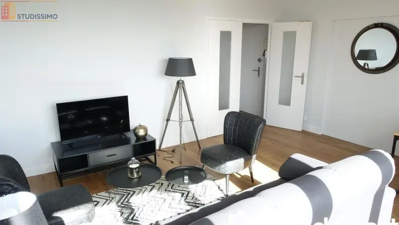 Studio meublé 11m² Caen 14000 - Calme, au 4e étage - Photo 1