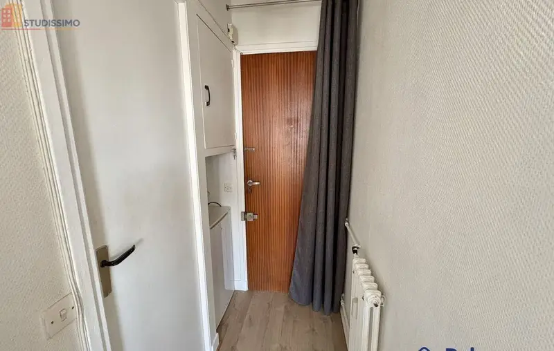 Studio 18m² Caen - Meublé, dernier étage - Photo 1