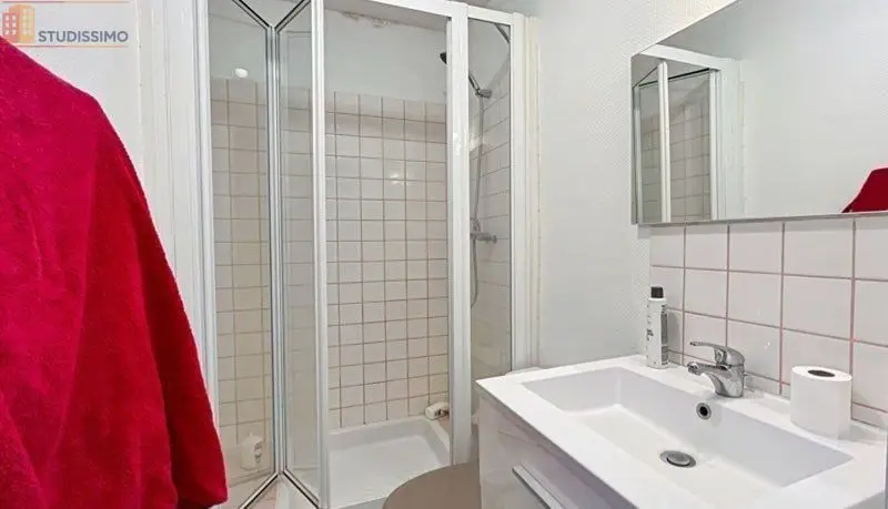Studio meublé 18m² Caen 14000 - Dernier étage, lumineux - Photo 4