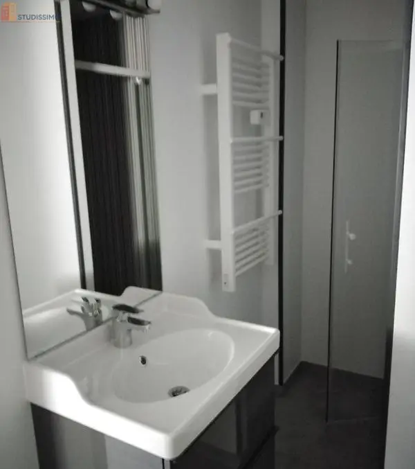Studio meublé 28m² Vire Normandie - Meublé, DPE C - Photo 2