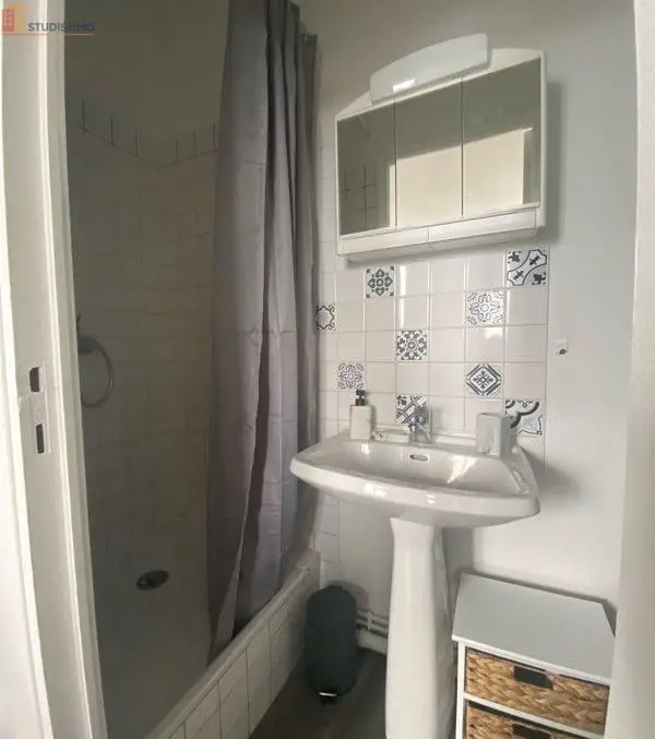 Studio 22m² Caen 14000 - Meublé, proche gare - Photo 1